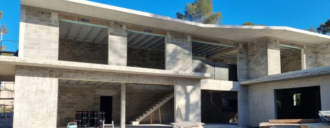 Comment ARS Habitat choisit un maçon à Fréjus ?